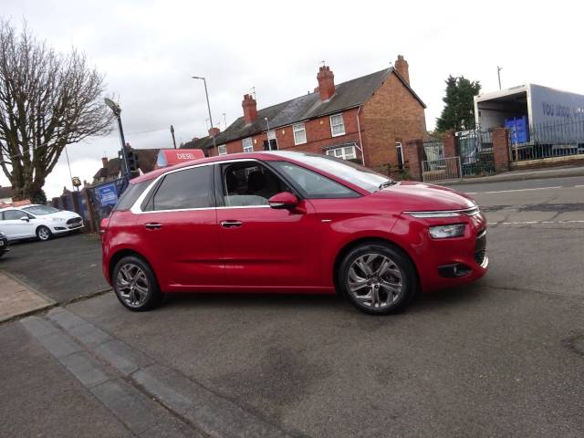Citroen C4 Picasso 1.6 e-HDi 115 Airdream Exclusive+ 5dr ** LOW RATE FINANCE AVAILABLE ** SERVICE HISTORY ** MPV Diesel Metallic Red