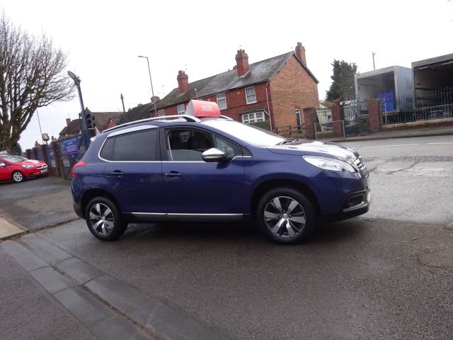 Peugeot 2008 1.6 e-HDi 115 Allure 5dr ** LOW RATE FINANCE AVAILABLE ** FULL SERVICE HISTORY ** Hatchback Diesel Metallic Blue