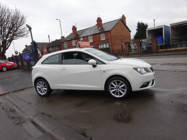 SEAT Ibiza 1.4 Toca 3dr ** LOW RATE FINANCE AVAILABLE ** SERVICE HISTORY ** LOW MILEAGE ** Hatchback Petrol White