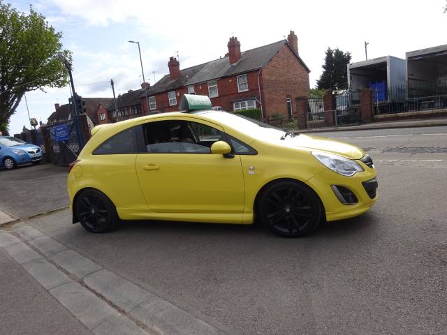 Vauxhall Corsa 1.2i 16v Limited Edition 3dr ** LOW RATE FINANCE AVAILABLE ** LOW MILEAGE ** SERVICE HISTORY ** Hatchback Petrol Yellow