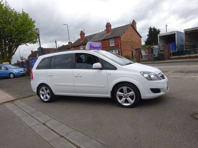 Vauxhall Zafira 1.6i [115] Exclusiv 5dr ** LOW RATE FINANCE AVAILABLE ** LOW MILEAGE ** SERVICE HISTORY ** MPV Petrol White