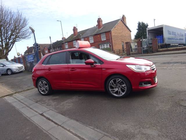 Citroen C4 1.6 HDi [110] Exclusive 5dr ** LOW RATE FINANCE AVAILABLE ** SERVICE HISTORY ** LOW MILEAGE ** Hatchback Diesel Metallic Red