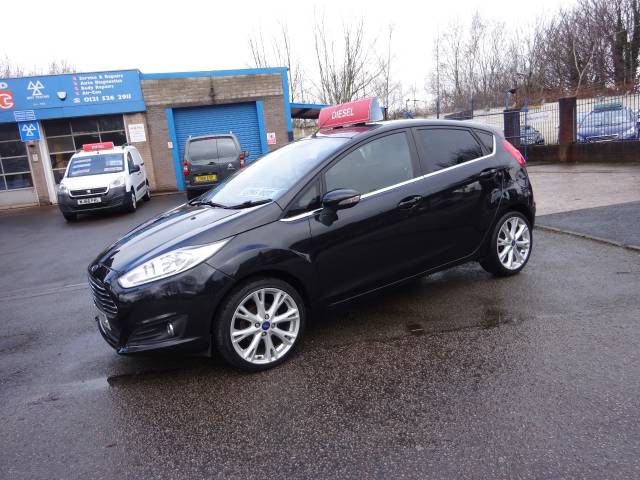 2015 Ford Fiesta Fiesta 1.5 TDCi Titanium 5dr ** LOW RATE FINANCE AVAILABLE ** FULL SERVICE HISTORY **