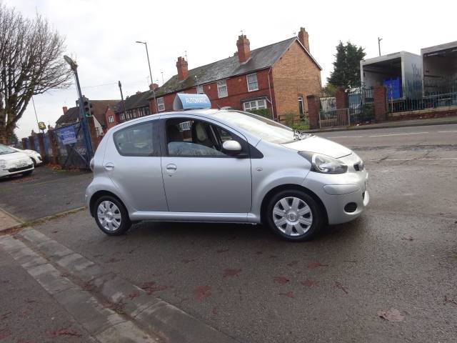 Toyota Aygo 1.0 VVT-i Ice Automatic 5dr Hatchback Petrol Metallic Silver