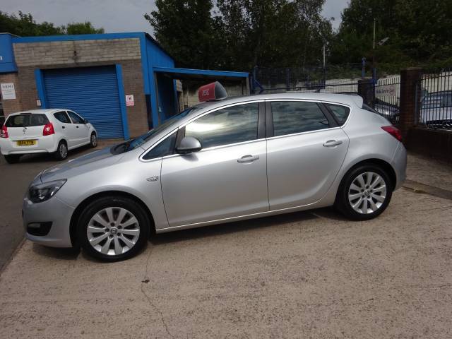 2015 Vauxhall Astra 1.6 CDTi 16V ecoFLEX Tech Line 5dr