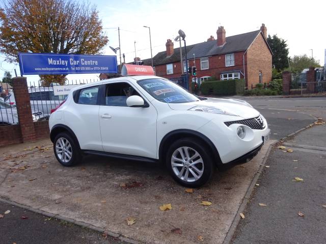 Nissan Juke 1.5 dCi Acenta 5dr [Start Stop] Hatchback Diesel White