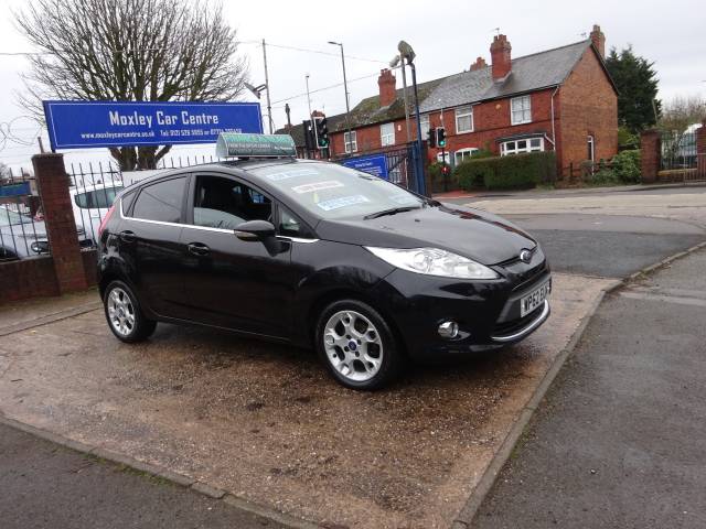 Ford Fiesta 1.25 Zetec 5dr [82] Hatchback Petrol Metallic Black