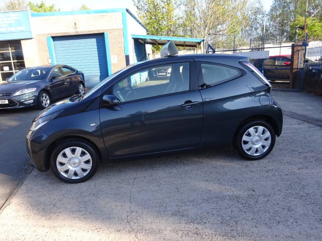 2016 Toyota Aygo 1.0 VVT-i X-Play 3dr