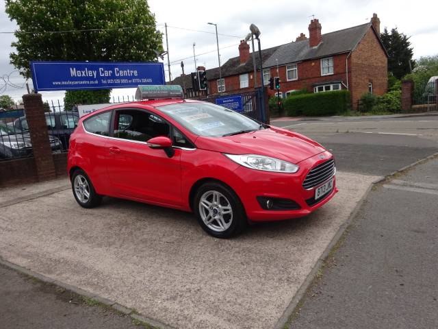 Ford Fiesta 1.25 82 Zetec 3dr Hatchback Petrol Red